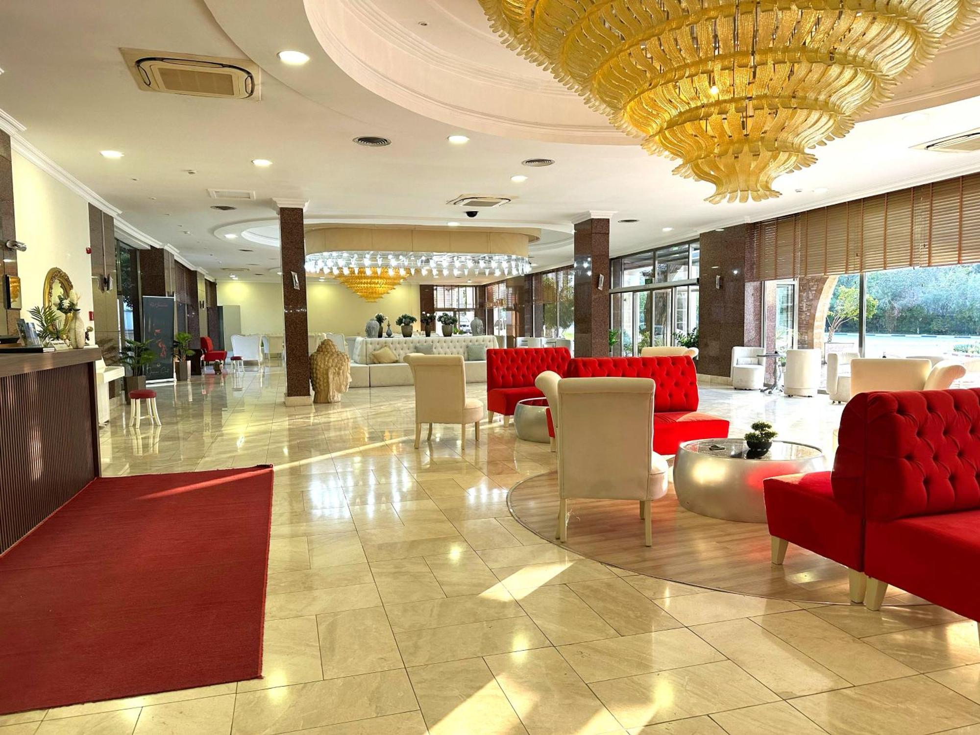 Jasmine Court Hotel Kyrenia  Exteriér fotografie